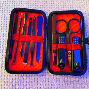 SET DE MANICURA 10 PCS FORRO CUERINA