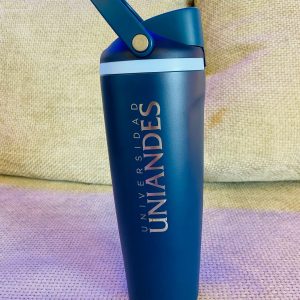 TERMO DE ACERO INOXIDABLE CON AGARRADERA AZUL 890ML